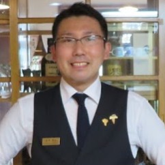 根岸 智也